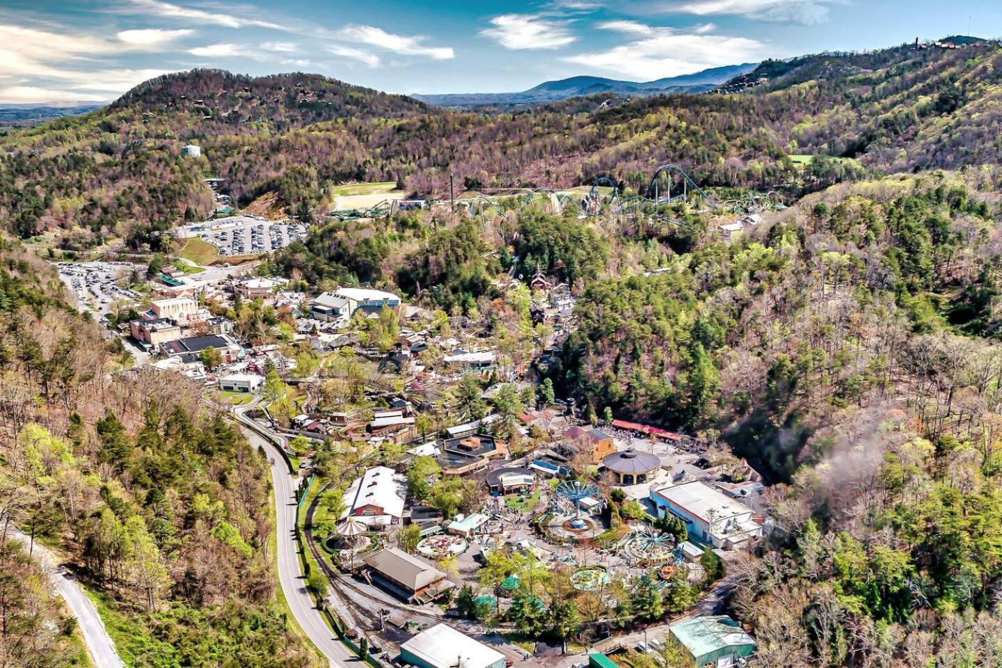 Villa Views I Mins To Dollywood I Hot Tub I Pool Table Sevierville Exterior foto